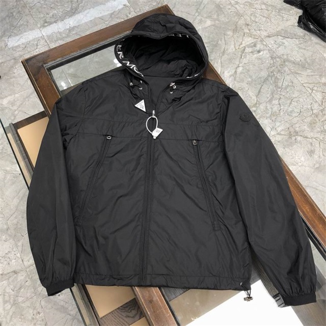 Moncler Jacket-048